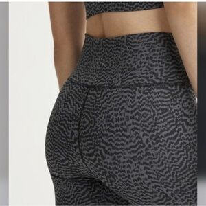 Varley Luna Leggings in Nocturnal Feather